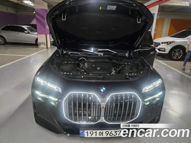 BMW 7 Series G70 — Фото автомобиля 6
