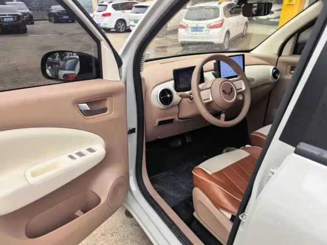 Wuling Hongguang Mini EV — Фото автомобиля 15