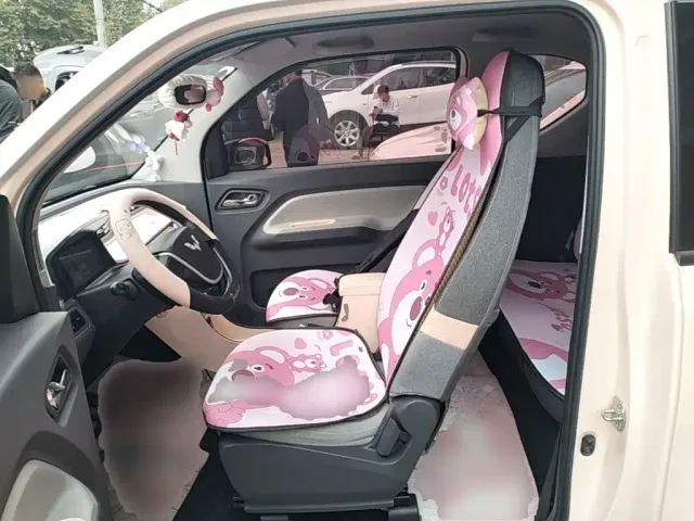Wuling Hongguang Mini EV — Фото автомобиля 14