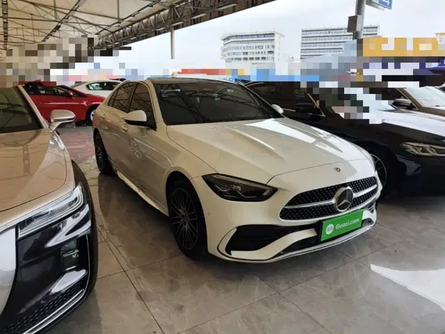 Mercedes-Benz C-Class — Фото автомобиля 3