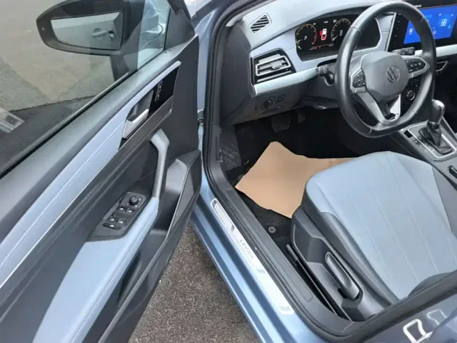 Volkswagen Lavida — Фото автомобиля 15
