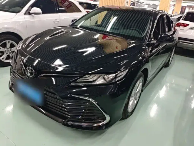 Фотография автомобиля — Toyota Camry