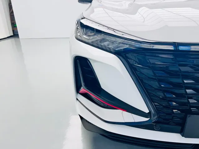 Changan CS75 Plus — Фото автомобиля 6