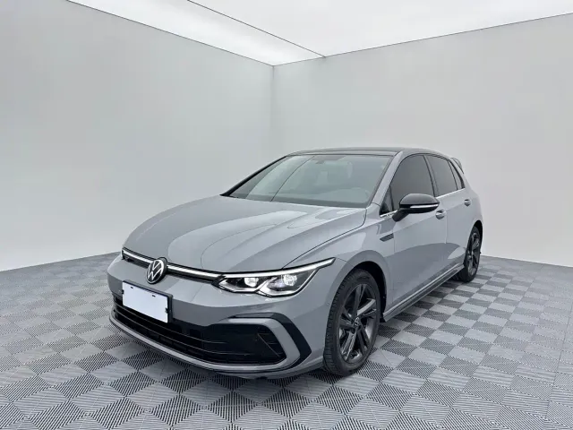 Фотография автомобиля — Volkswagen Golf