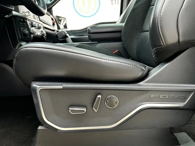 Ford F-150 Raptor — Фото автомобиля 6