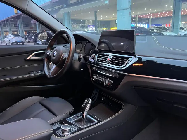 BMW 1 Series — Фото автомобиля 11