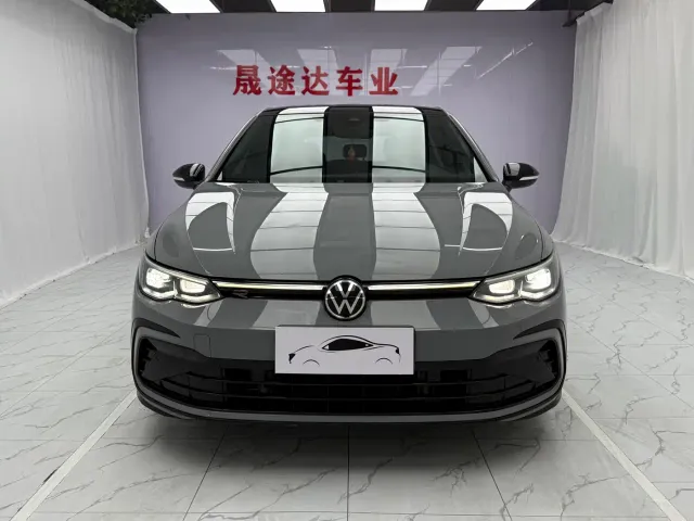 Volkswagen Golf — Фото автомобиля 2
