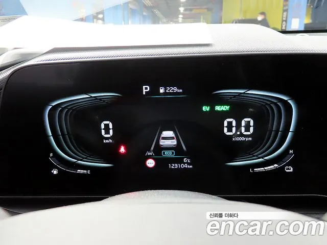 Kia Niro The All New Niro Trendy — Фото автомобиля 8
