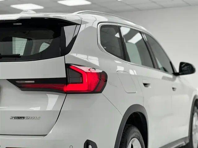 BMW X1 — Фото автомобиля 9