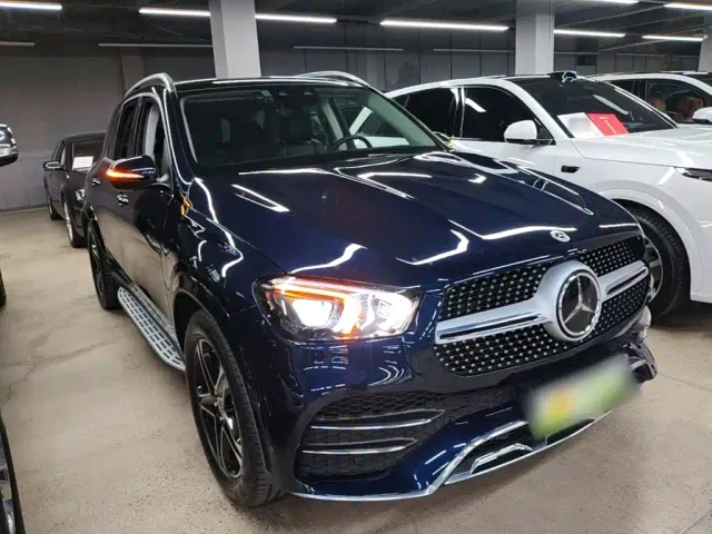 Mercedes-Benz GLE-Class — Фото автомобиля 3