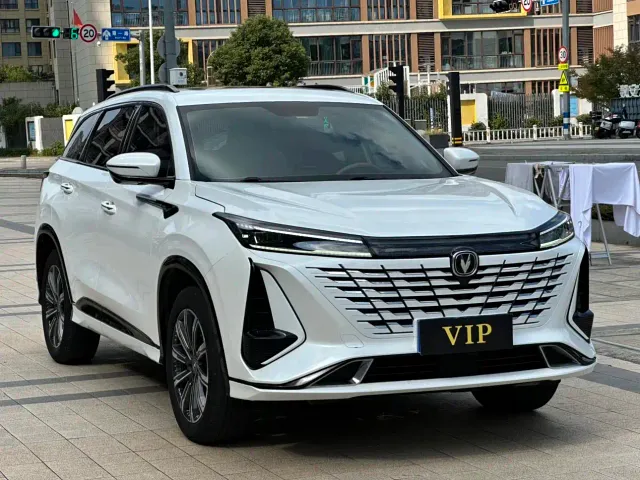 Changan CS75 Plus — Фото автомобиля 3
