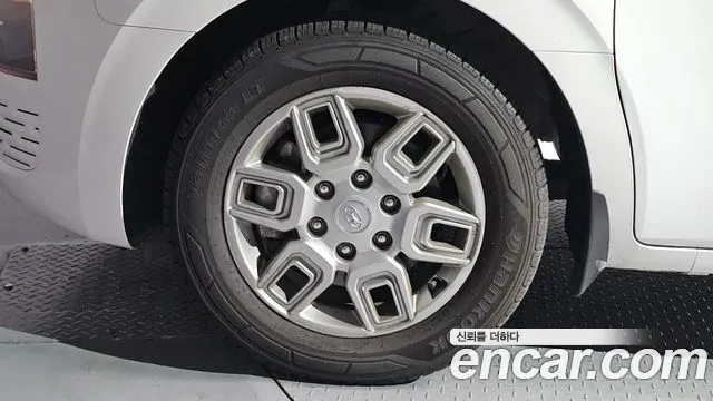 Hyundai Staria — Фото автомобиля 5