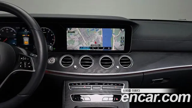 Mercedes-Benz E-Class W213 — Фото автомобиля 14