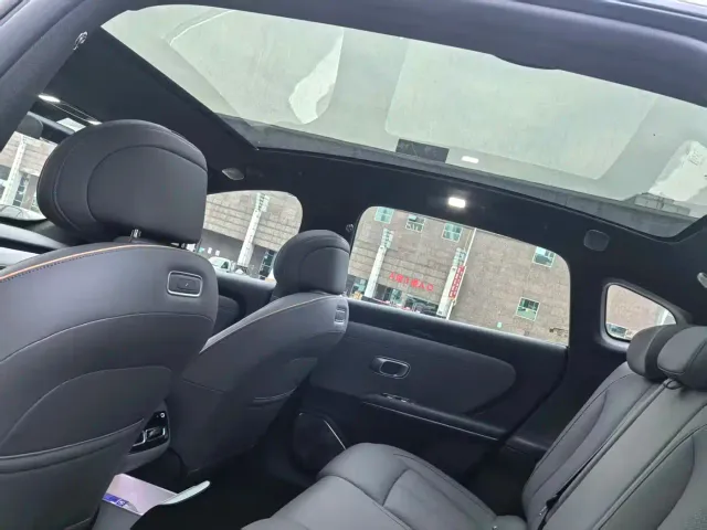 Changan Qiyuan A06 — Фото автомобиля 6