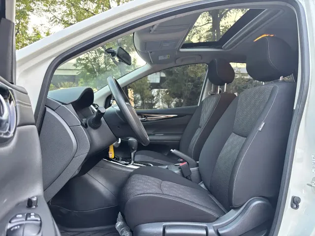 Nissan Tiida — Фото автомобиля 4