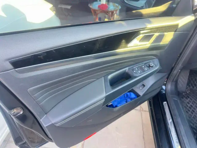 Volkswagen Passat — Фото автомобиля 10