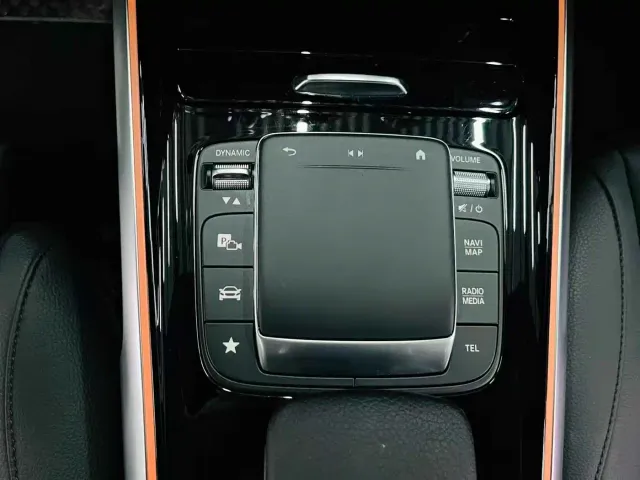 Mercedes-Benz GLB-Class — Фото автомобиля 10