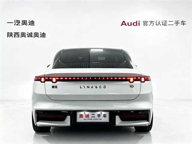 Lynk & Co 10 EM-P — Фото автомобиля 5