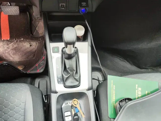 Honda Fit — Фото автомобиля 10