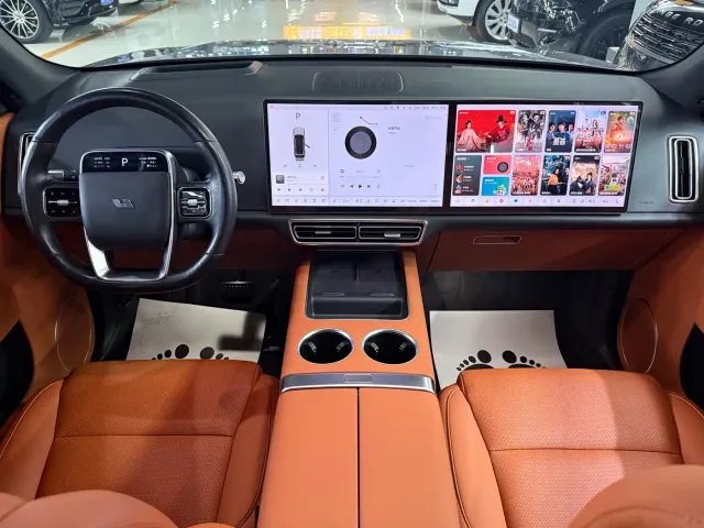 Li Auto L8 — Фото автомобиля 10