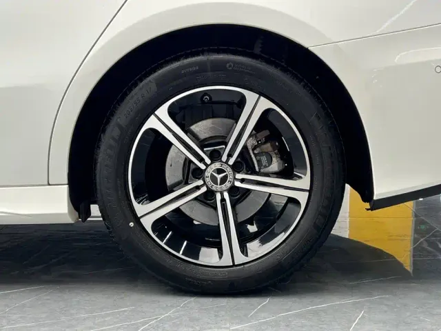 Mercedes-Benz A-Class — Фото автомобиля 25