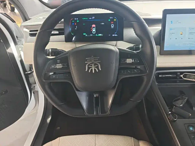 BYD Qin PLUS — Фото автомобиля 10