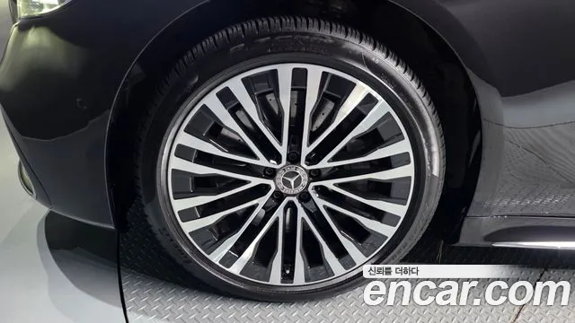 Mercedes-Benz S-Class — Фото автомобиля 4