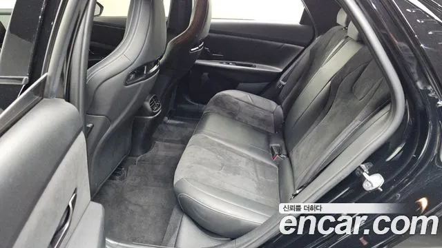 Hyundai AVANTE — Фото автомобиля 11