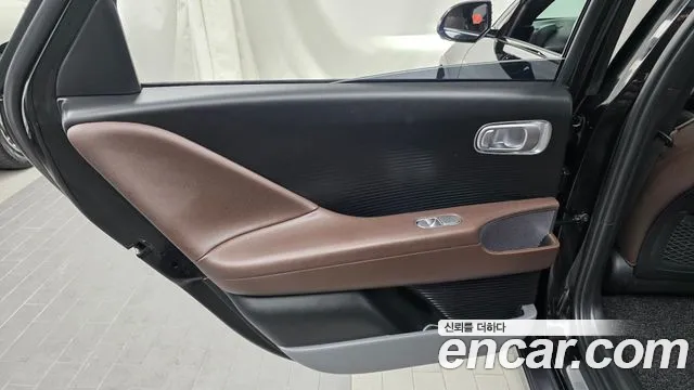 Hyundai Ioniq 6 — Фото автомобиля 25