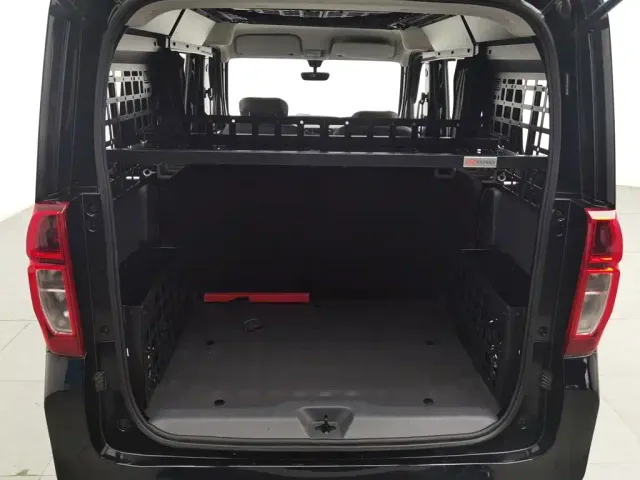 Wuling Zhiguang NEV — Фото автомобиля 16