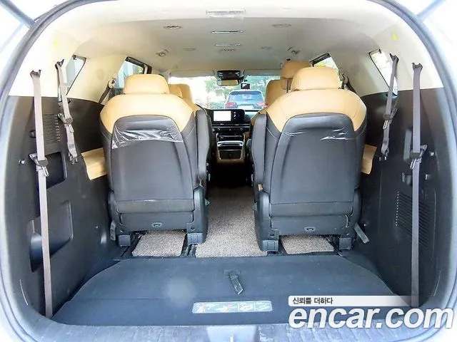 Kia Carnival 4th Gen — Фото автомобиля 18
