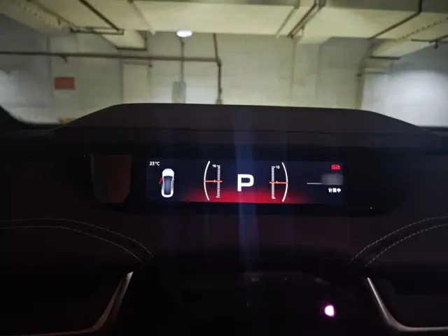 Xiaomi SU7 — Фото автомобиля 3
