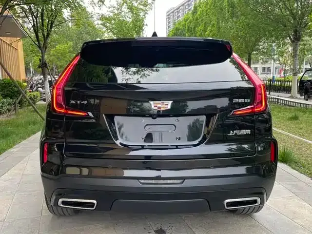 Cadillac XT4 — Фото автомобиля 3
