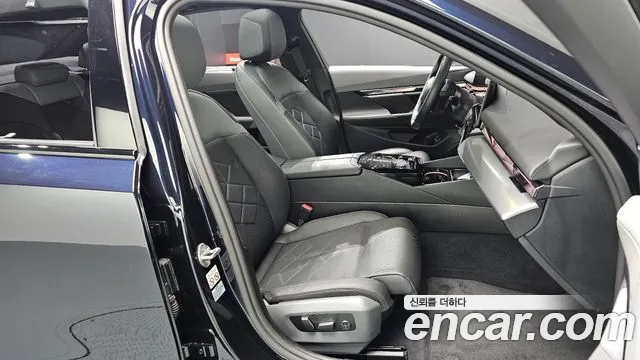 BMW i5 G60 — Фото автомобиля 26