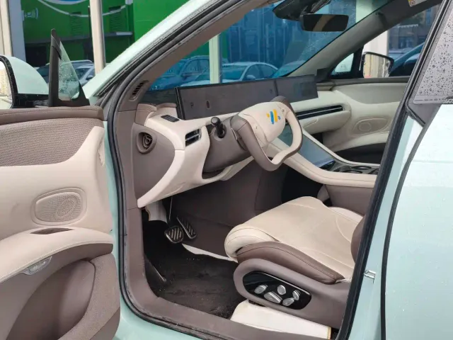 IM Motors IM LS7 — Фото автомобиля 8