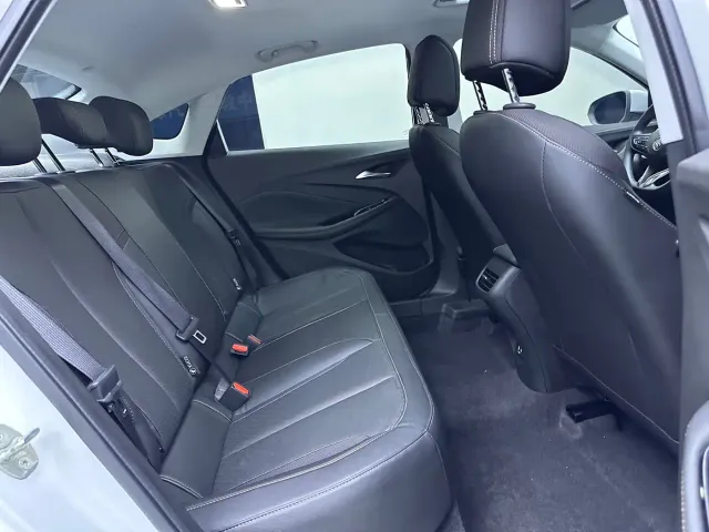 Buick Verano — Фото автомобиля 13