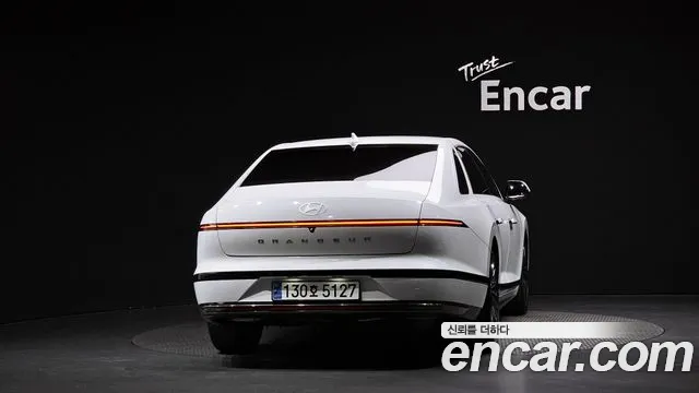 Hyundai Grandeur GN7 — Фото автомобиля 4