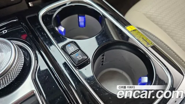 Kia Canival Carnival 4 поколение Бензин 7 мест Hi-Limousine — Фото автомобиля 23