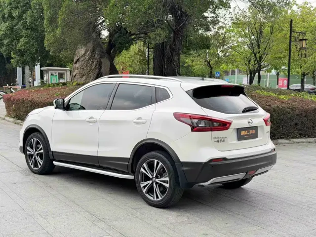 Nissan Qashqai — Фото автомобиля 12