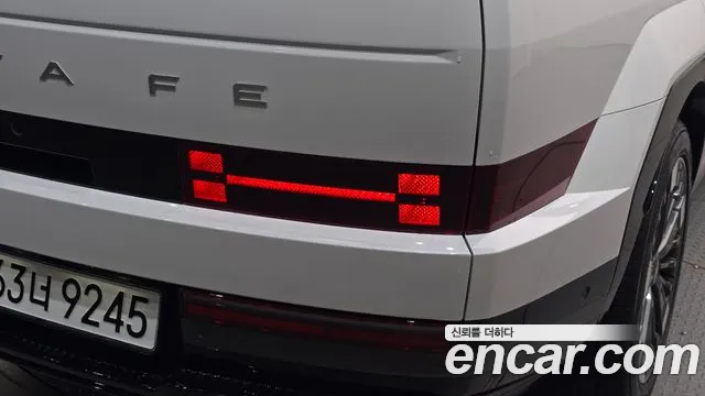 Hyundai Santa Fe — Фото автомобиля 8