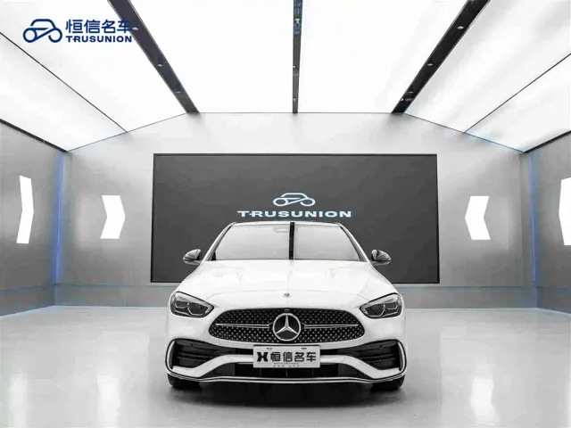 Mercedes-Benz C-Class — Фото автомобиля 2