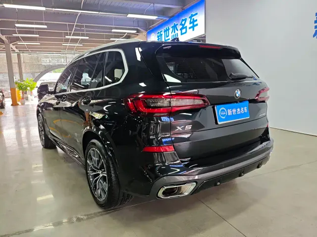 BMW X5 — Фото автомобиля 16