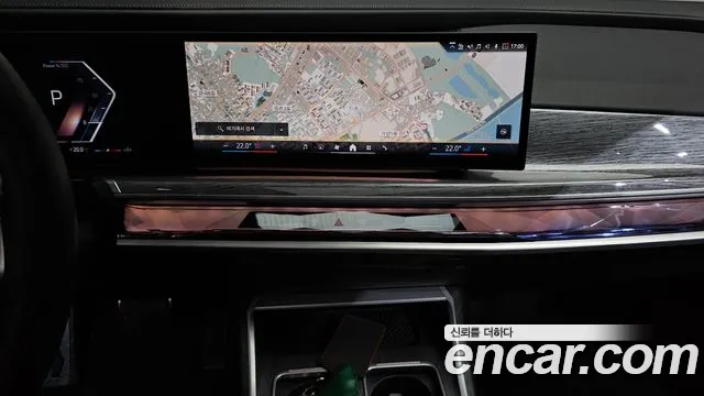 BMW 7-Series 7 серия (G70) 740i sDrive M Sport — Фото автомобиля 14