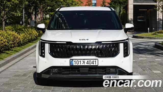 Kia Carnival Generation 4 — Фото автомобиля 3