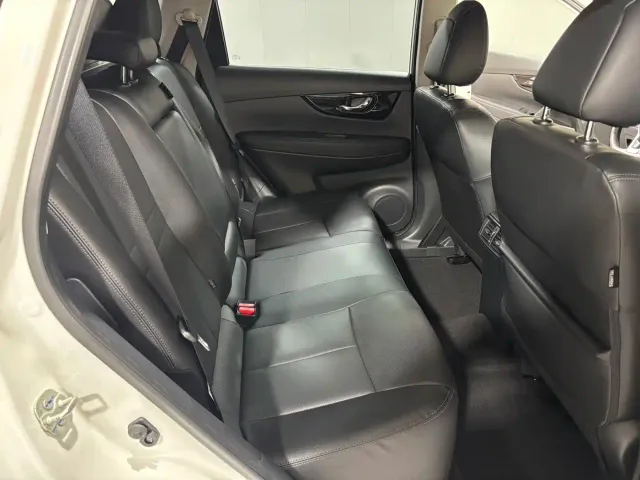 Nissan X-Trail — Фото автомобиля 8