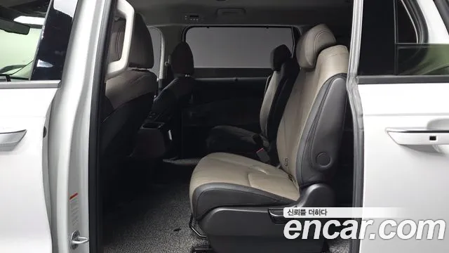 Kia Carnival 4th Gen — Фото автомобиля 16