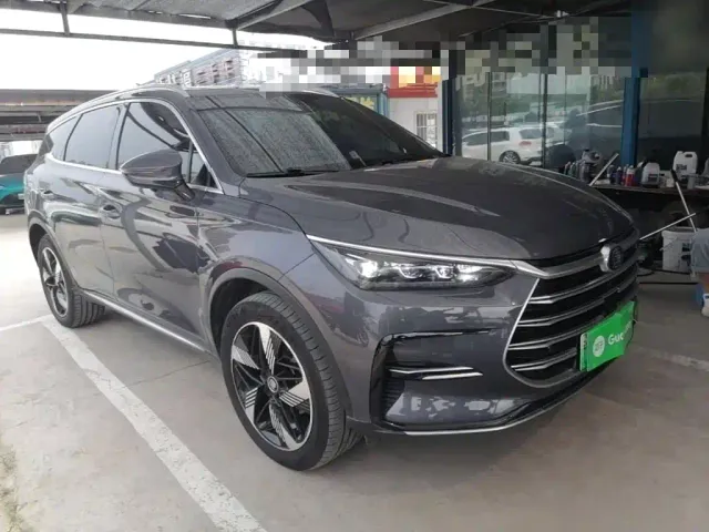 BYD Tang — Фото автомобиля 3