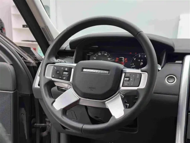 Land Rover Discovery — Фото автомобиля 13