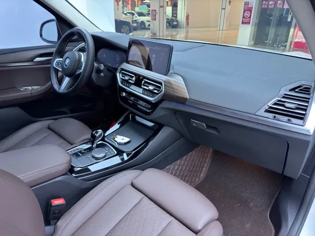 BMW X3 — Фото автомобиля 9