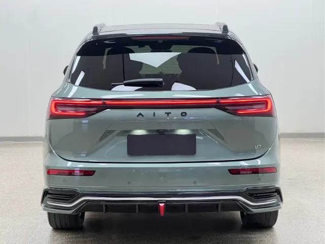 Aito M7 — Фото автомобиля 5